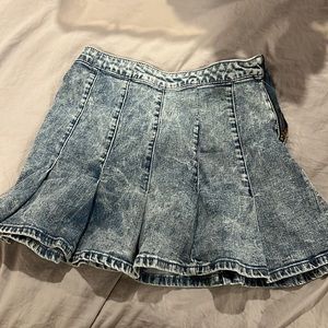 No boundaries denim skirt